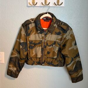 ZARA Cropped Camo Utility Jacket – Orange Lining – Size